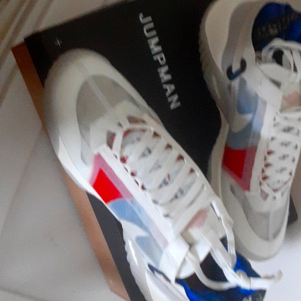 Nike Jumpman Delta Breathe size 12